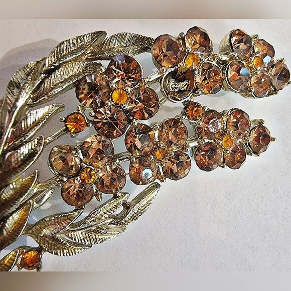 #Vintage Leaf #Brooch Silver Tone. 34 Coral Pink Rose Tone Rhinestones - Picture 3 of 5